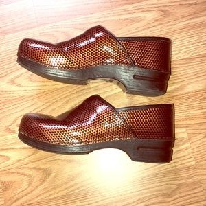 Dansko XP size 42